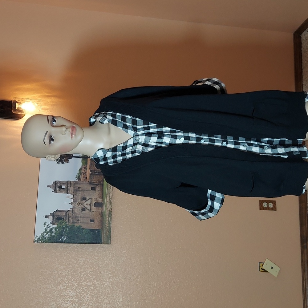 One-Piece shirt/sweater set.